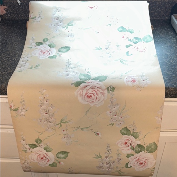 Valentino Other - Vintage Valentino Floral Wallpaper in Cream and Pink